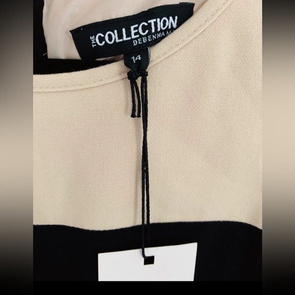 Debenhams black and cream dress
Size 14 - Picture 2 of 3